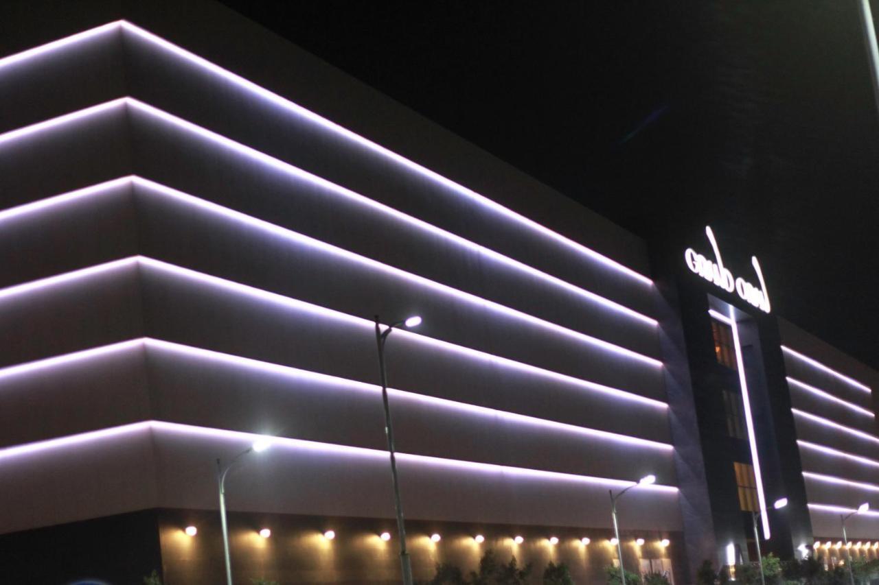 Az Hotels Grand Oran Es Senia Kültér fotó