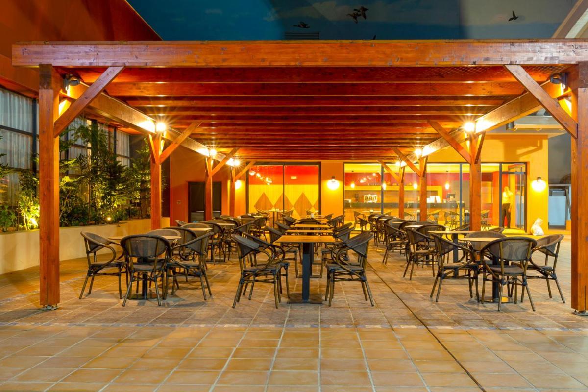 Az Hotels Grand Oran Es Senia Kültér fotó